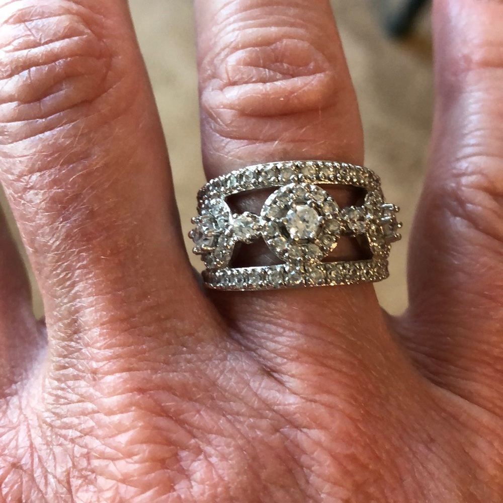 Gorgeous woman’s costume ring